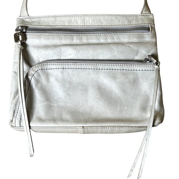 HOBO International‎ Leather Crossbody Bag Handbag Purse Tassel Silvertone EUC - Picture 2 of 15